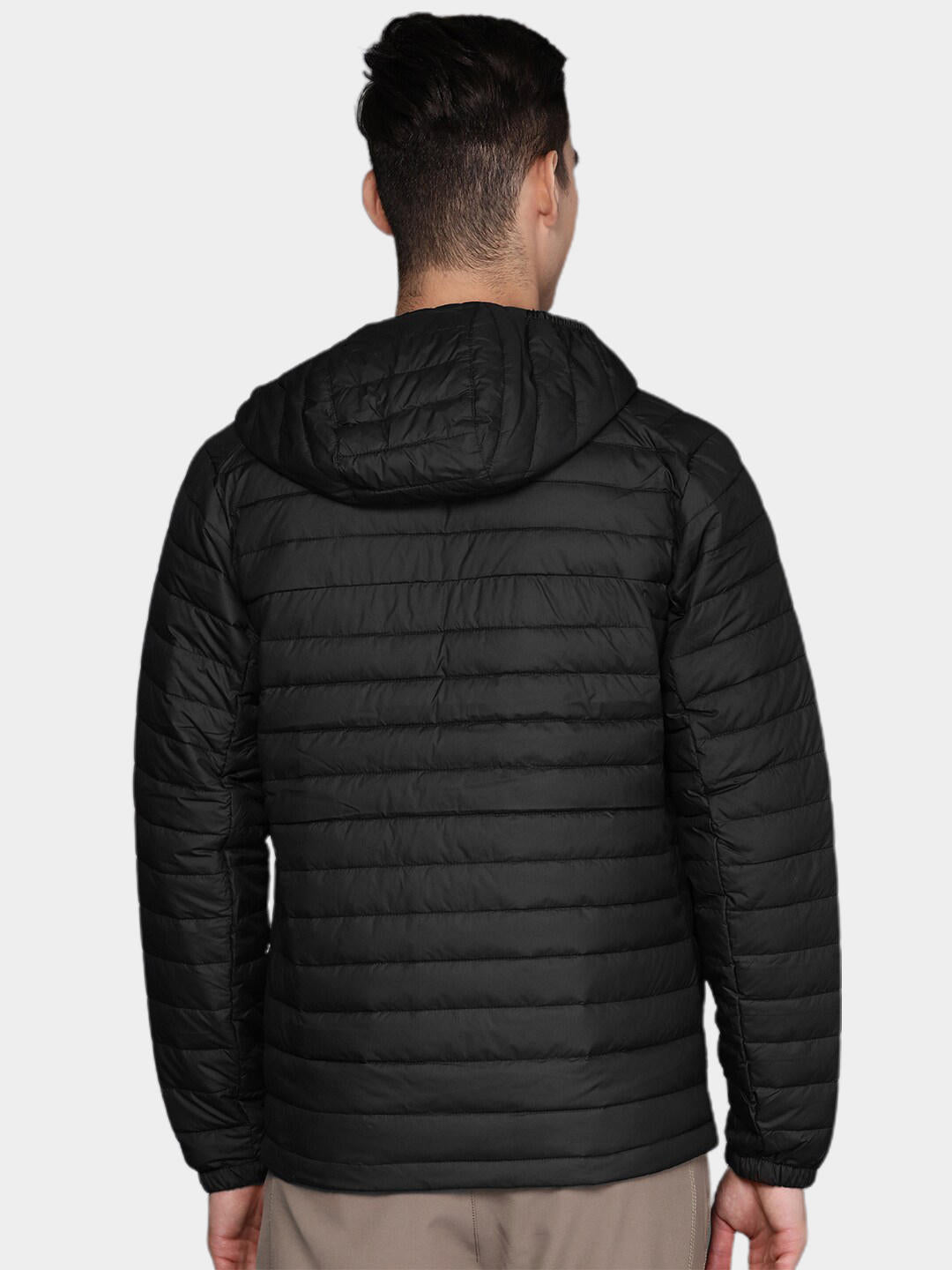 A Men Wearing Columbia Men Black Silver Falls Hooded Jacket