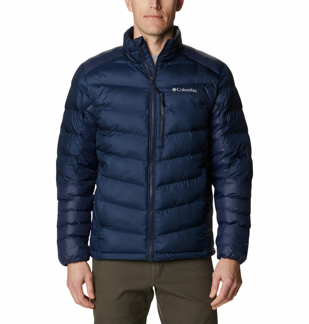 A Men Wearing Columbia Men Blue Labyrinth Loop Jacket
