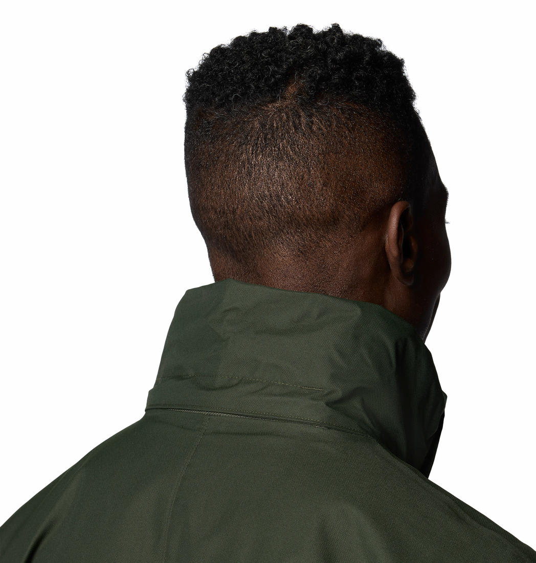 A Men Wearing Columbia Men Green Bugaboo III Fleece Interchange Jacket