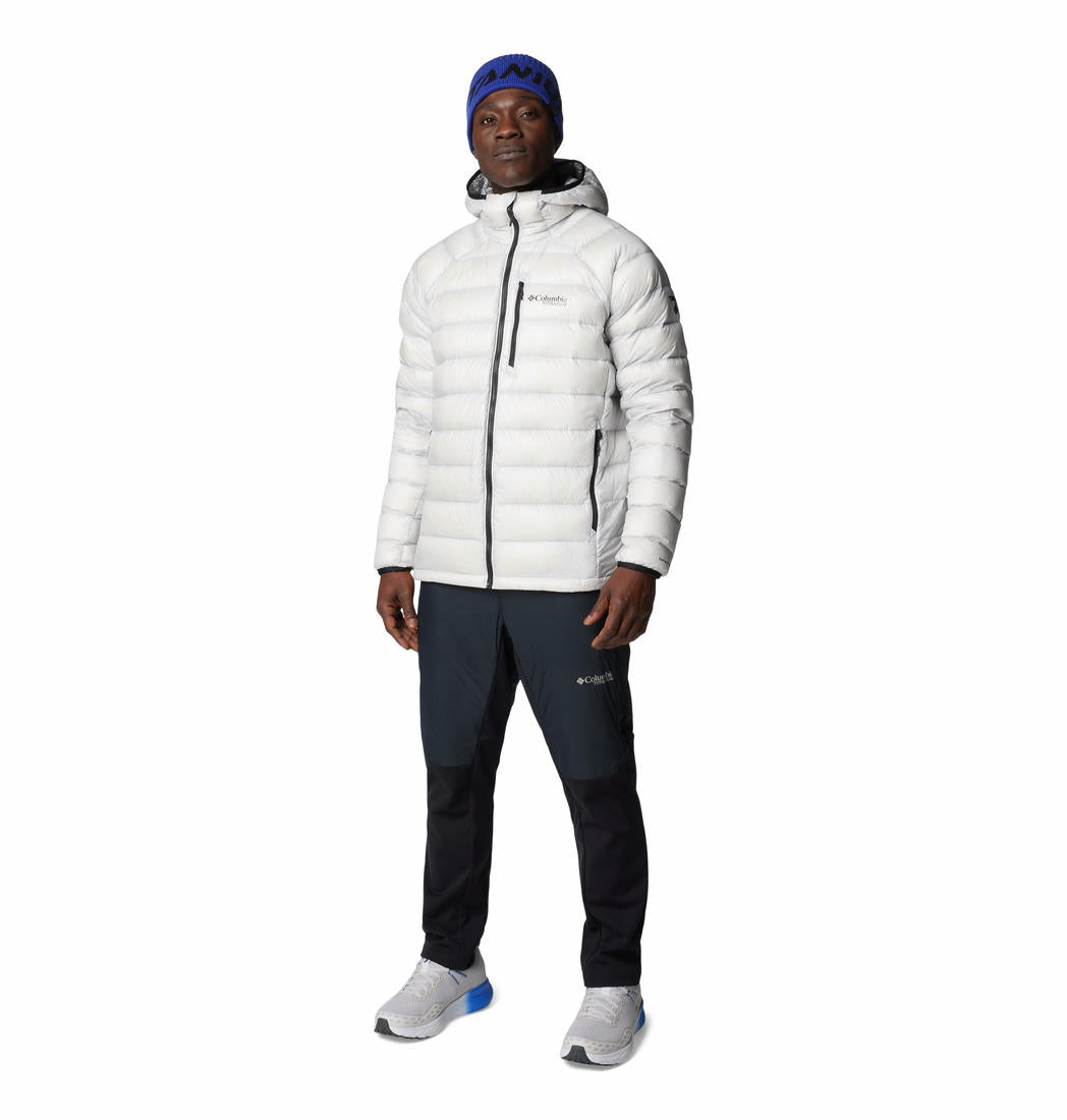 A Men Wearing Columbia Men Grey Arctic Crest Down Hooded Jacket