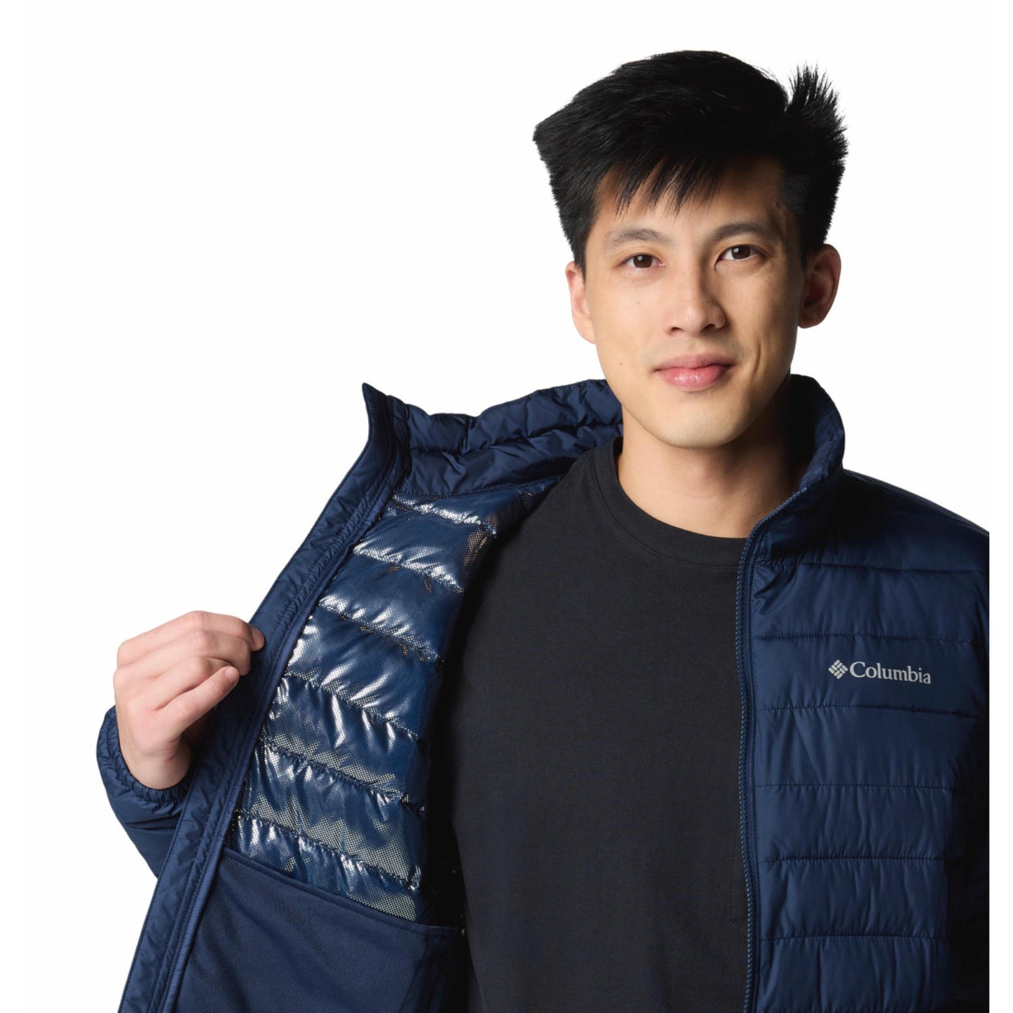 A Men Wearing Columbia Men Blue Point Park Interchange Jacket