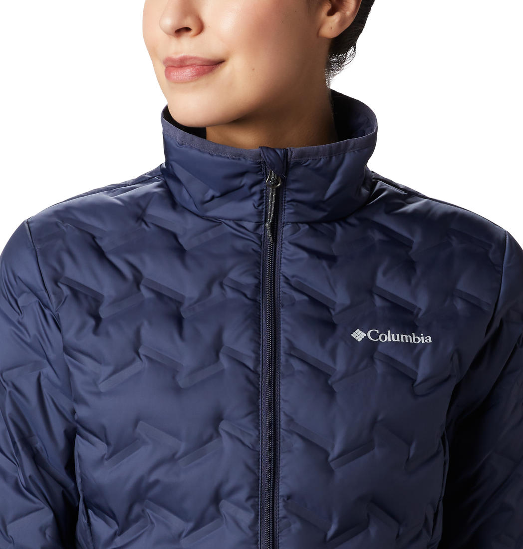 A Women Wearing Columbia Women Blue Delta Ridge Down Jacket