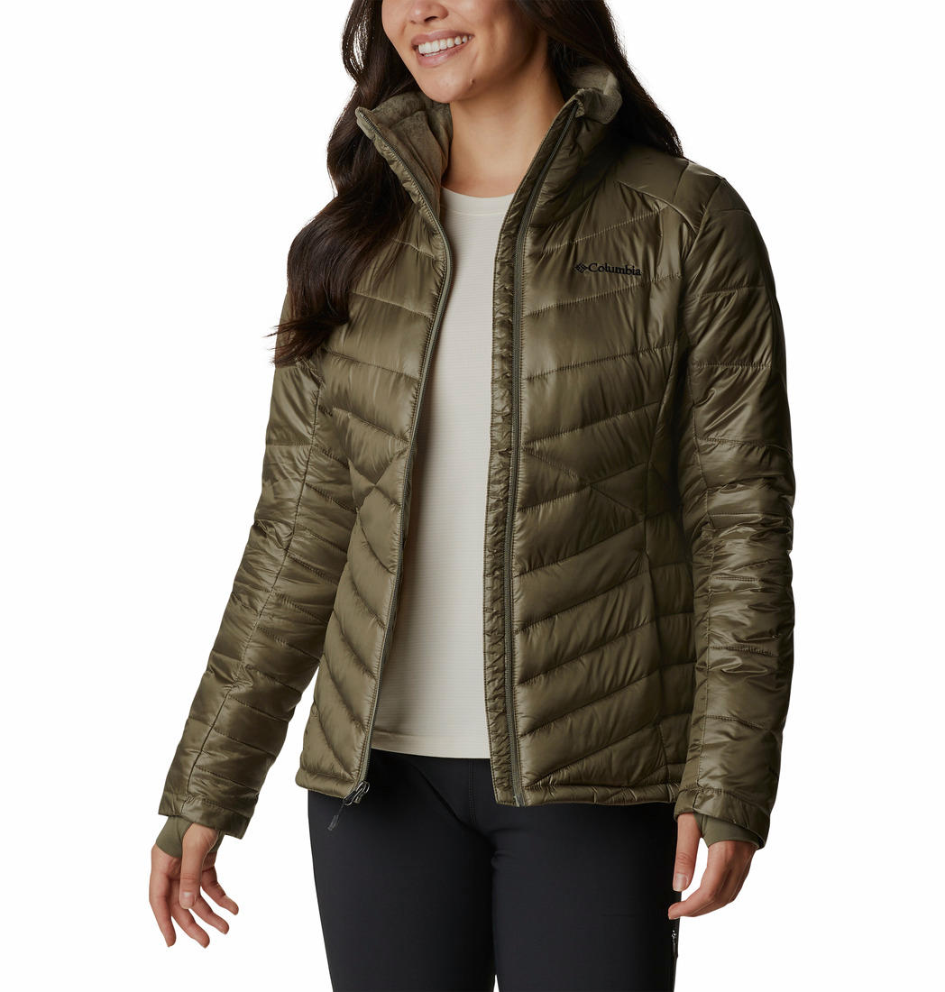 A Women Wearing Columbia Women Green Joy Peak Jacket