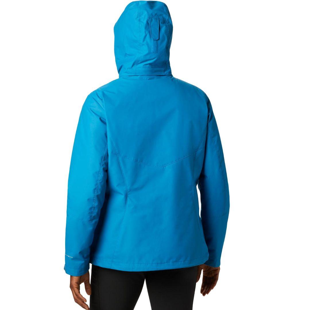 A Women Wearing Columbia Women Blue Bugaboo II Fleece Interchange Jacket