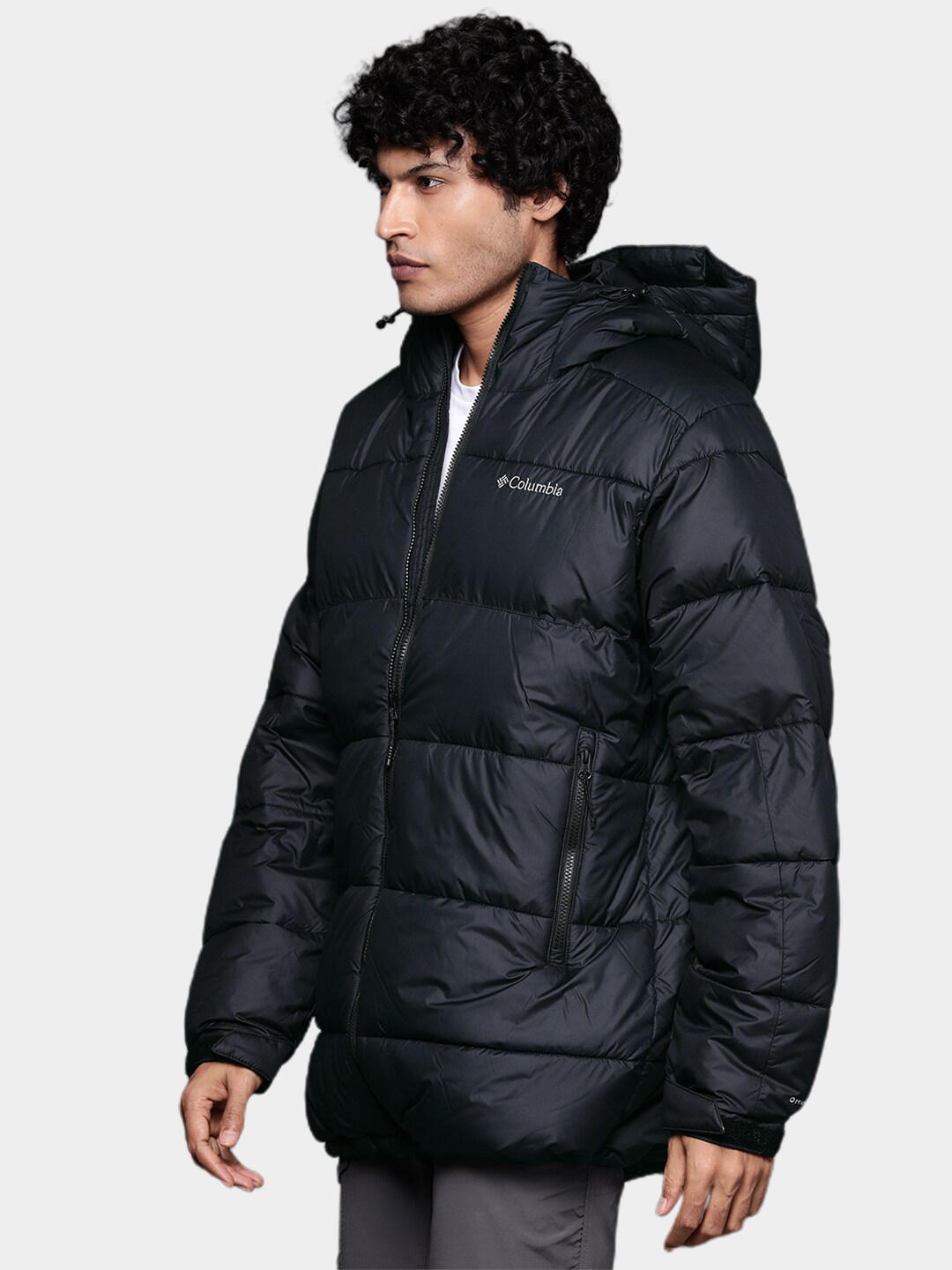 A Men Wearing Columbia Men Black Pike Lake Parka