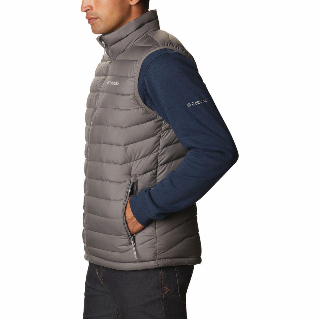 A Men Wearing Columbia Men Grey Powder Lite Vest