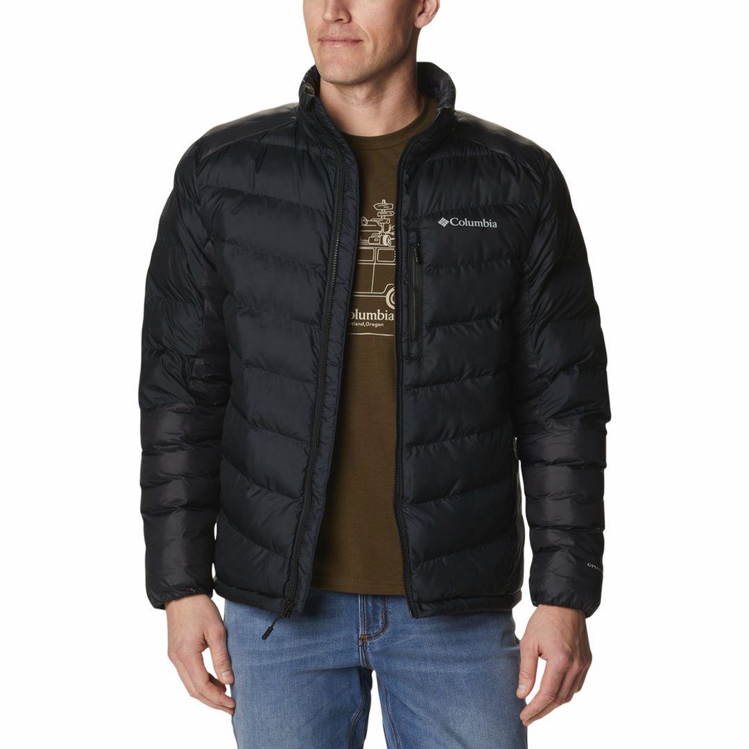 A Men Wearing Columbia Men Black Labyrinth Loop Jacket