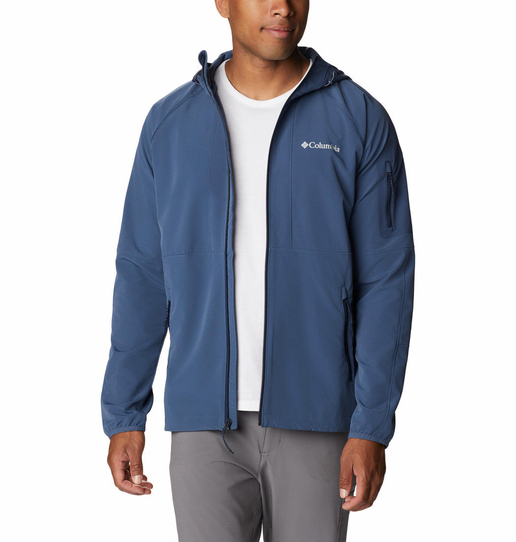 A Men Wearing Columbia Men Blue Tall Heights Hooded Softshell