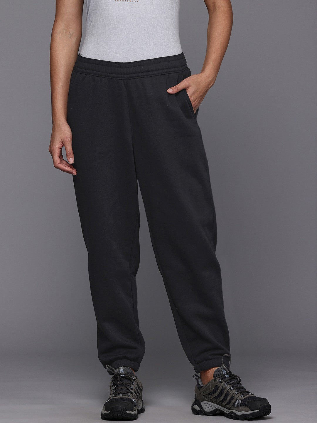 Columbia Women Black Beaumount Sweatpant