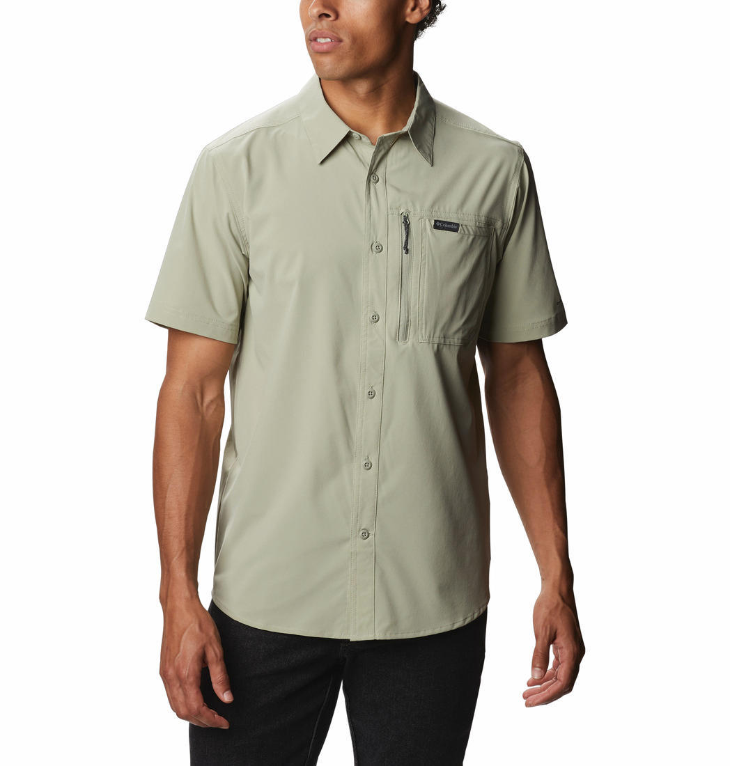 Columbia Men Green Triple Canyon Solid Short Sleeve II (Sun Protection)
