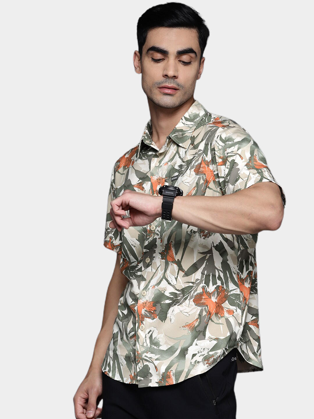 Columbia Men Brown Omni-Shade Silver Ridge Utility Lite Novelty Short Sleeve Shirt