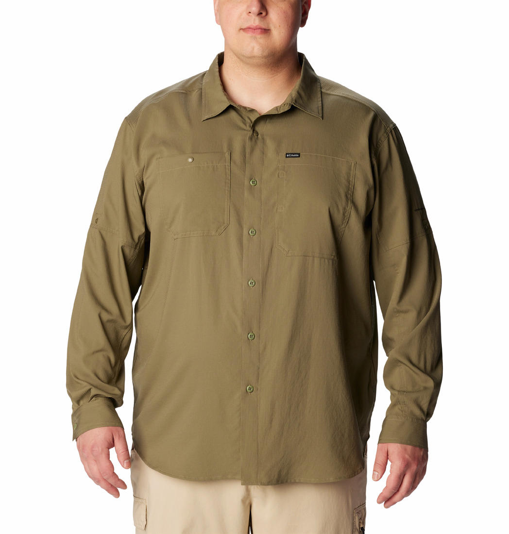A Men Wearing Columbia Men Green Silver Ridge Utility Lite Long Sleeve (Sun Protection)