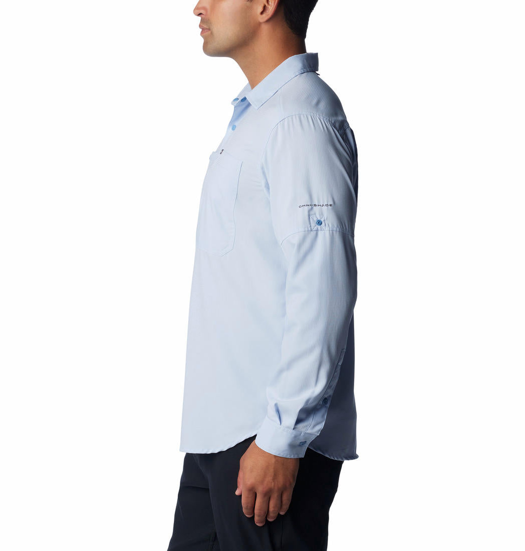 A Men Wearing Columbia Men Navy Blue Silver Ridge Utility Lite Long Sleeve (Sun Protection)