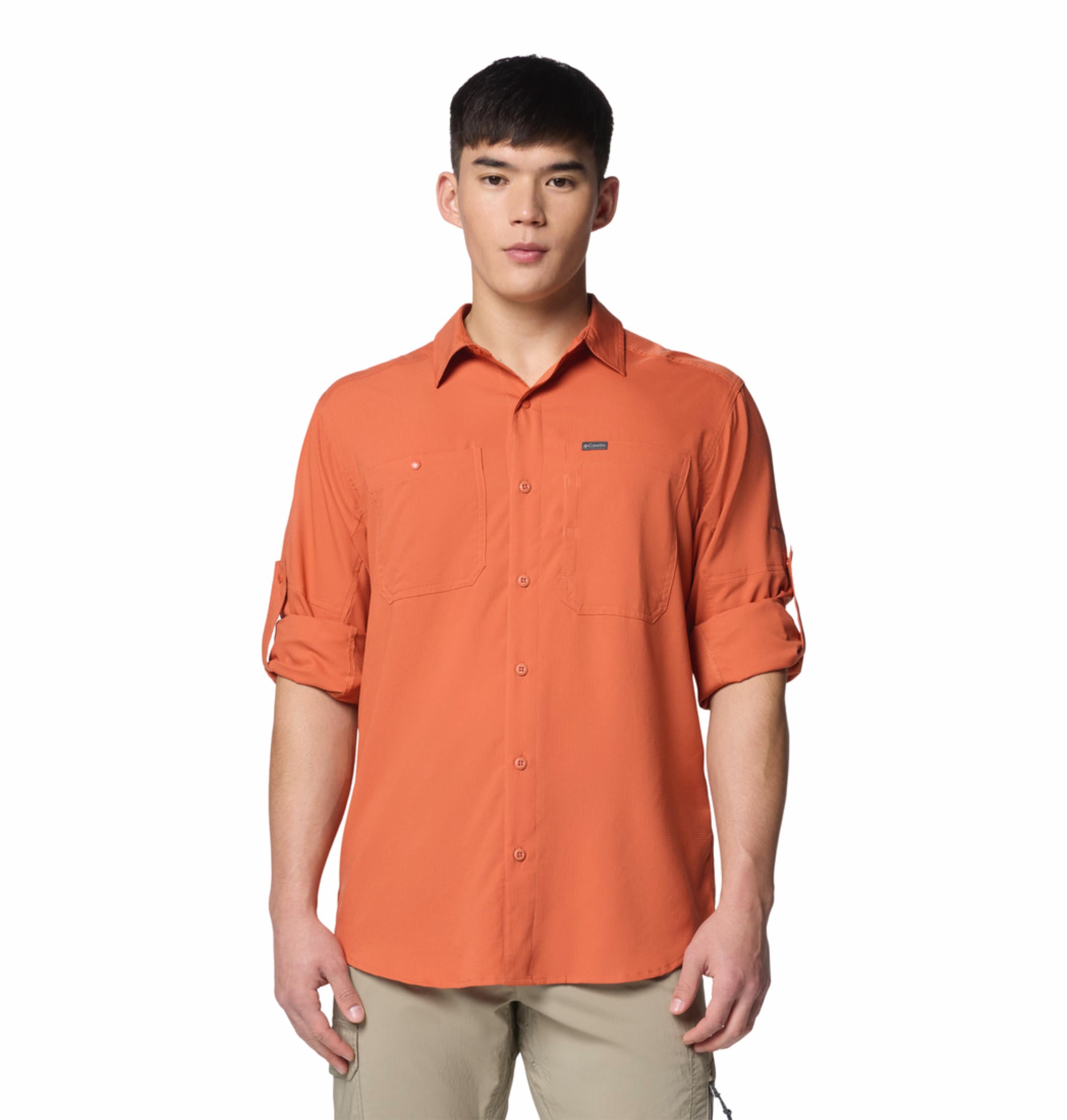 A Men Wearing Columbia Men Red Silver Ridge Utility Lite Long Sleeve (Sun Protection)