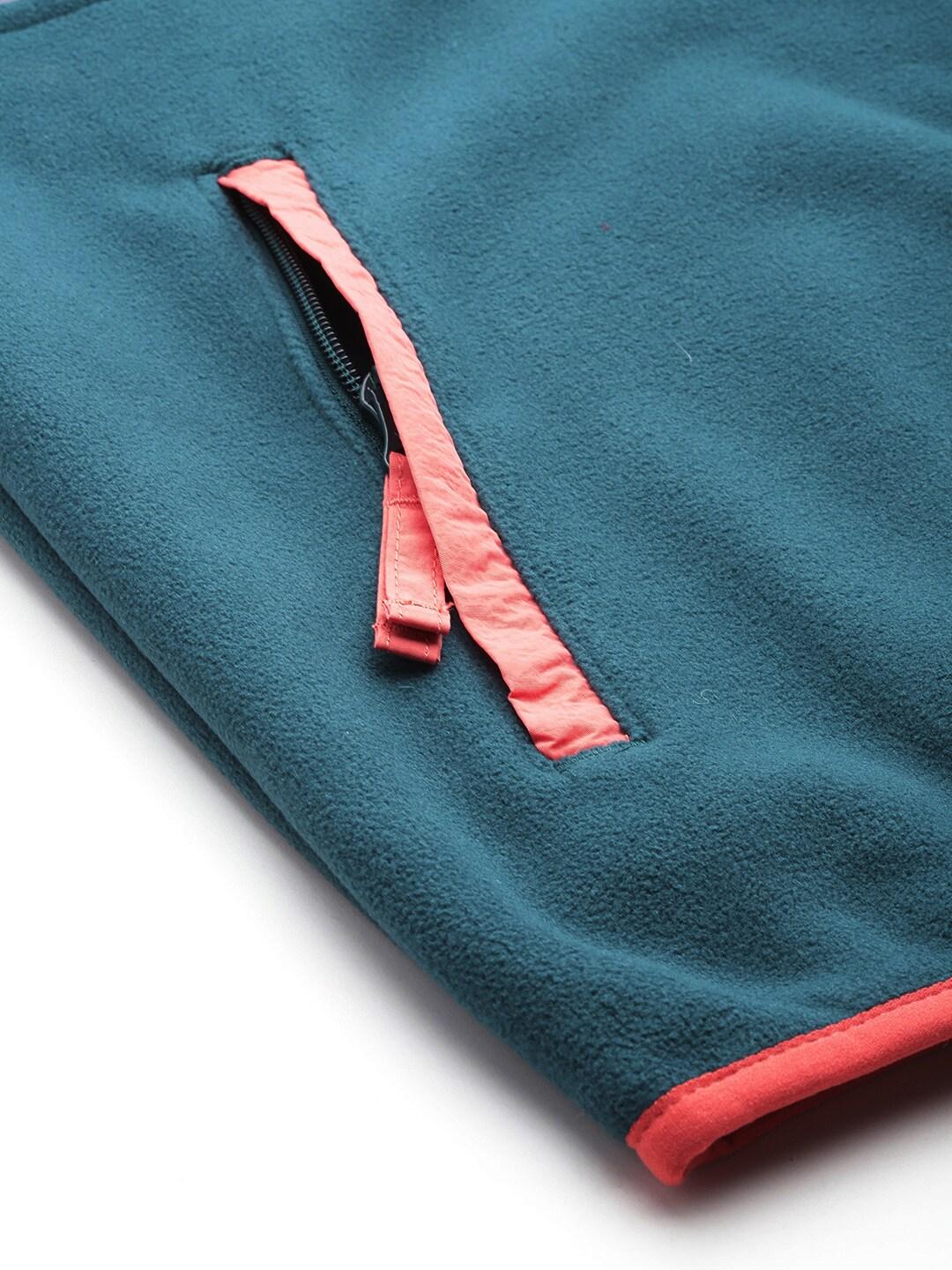 A Men Wearing Columbia Men Purple Backbowl Remastered Fleece