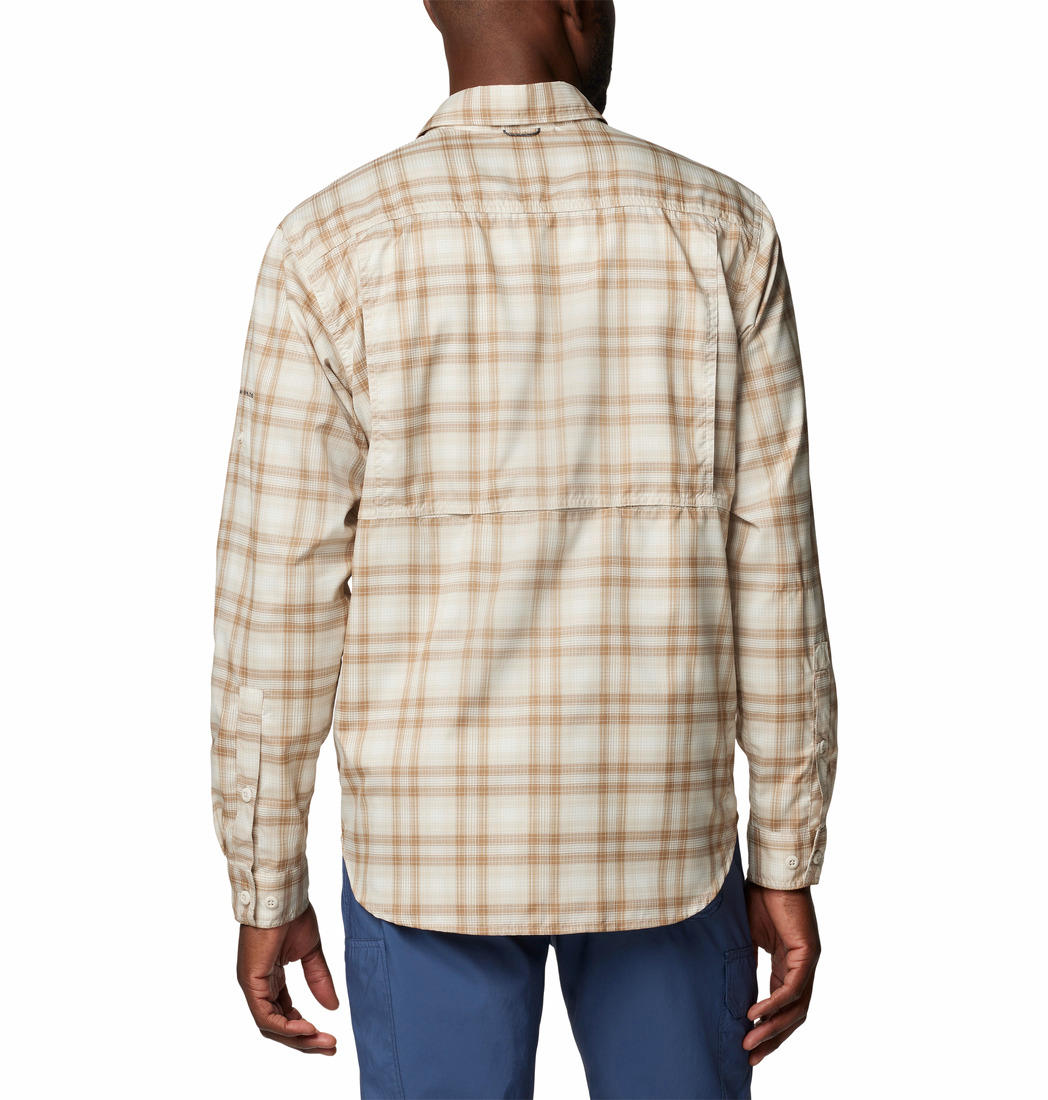 A Men Wearing Columbia Men Brown Silver Ridge Utility Lite Plaid LS (Sun Protection)