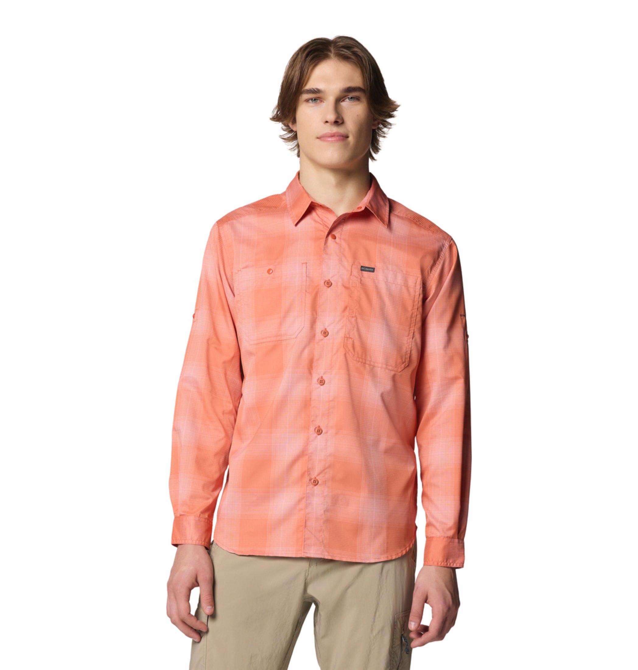 A Men Wearing Columbia Men Red Silver Ridge Utility Lite Plaid LS (Sun Protection)