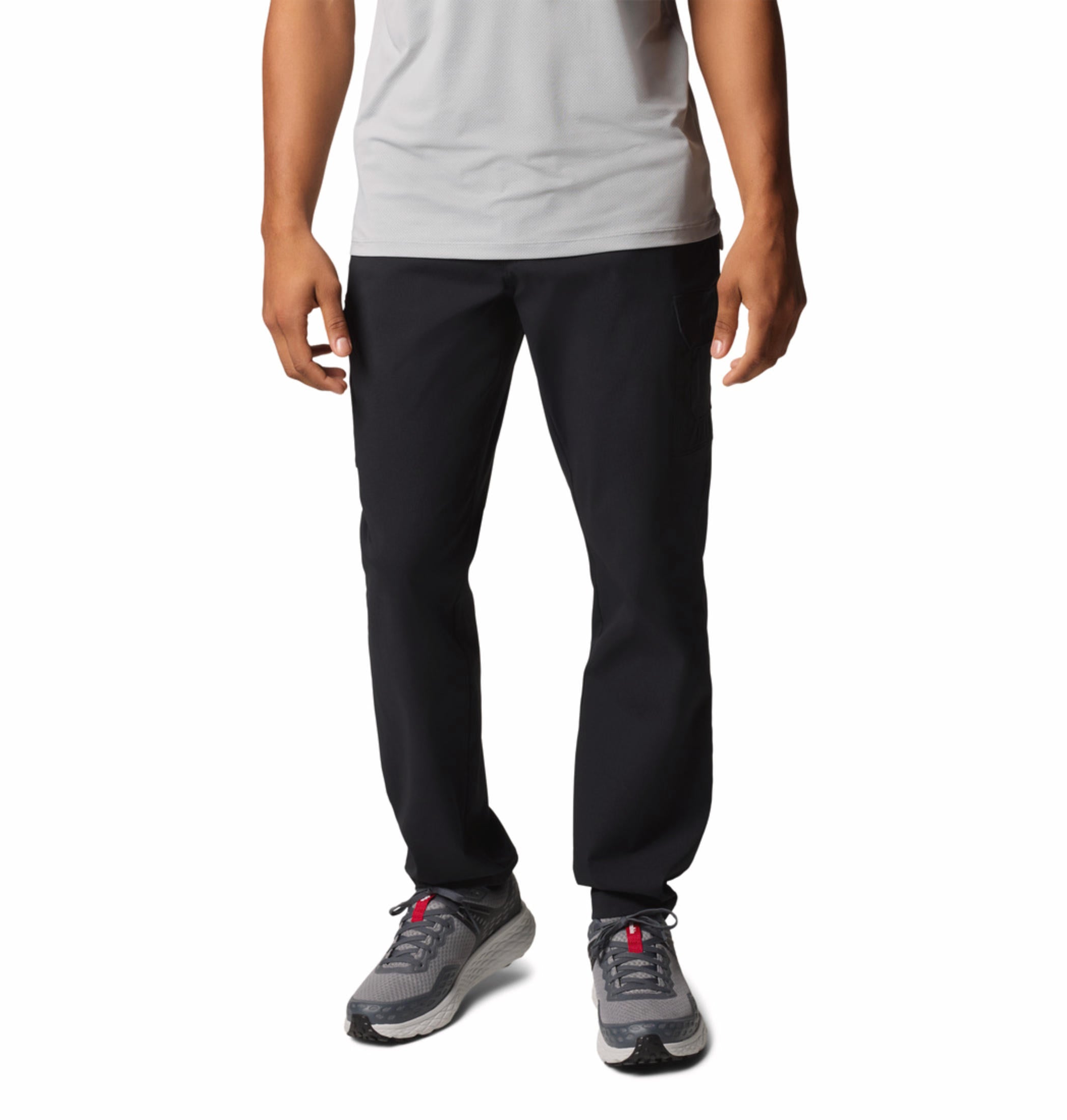 A Men Wearing Columbia Men Black Tech Trail Utility Pant