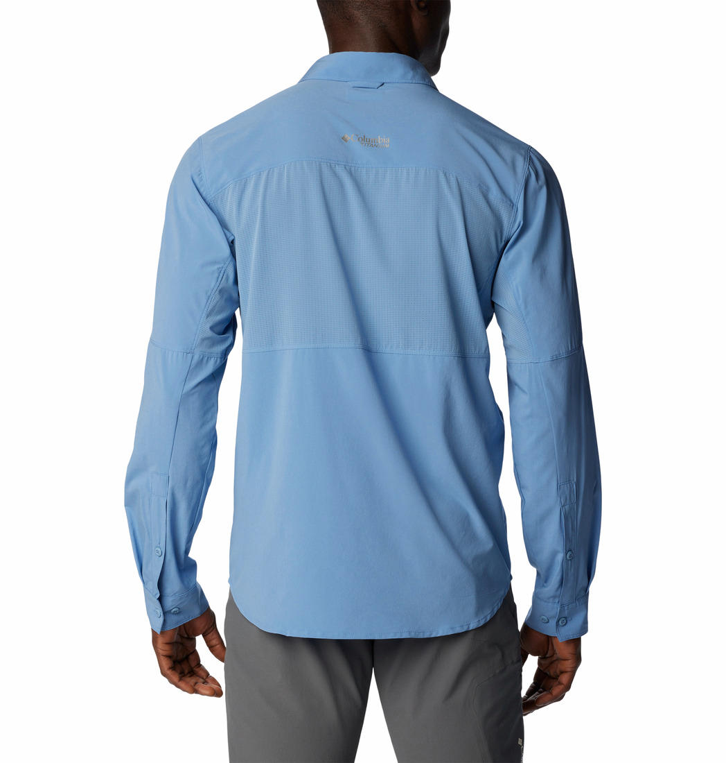 A Men Wearing Columbia Men Navy Blue Cirque River Vented Woven LS