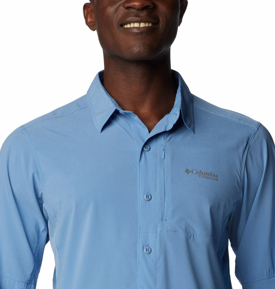 A Men Wearing Columbia Men Navy Blue Cirque River Vented Woven LS