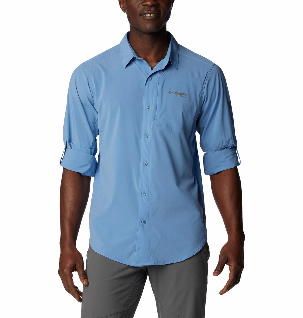 A Men Wearing Columbia Men Navy Blue Cirque River Vented Woven LS