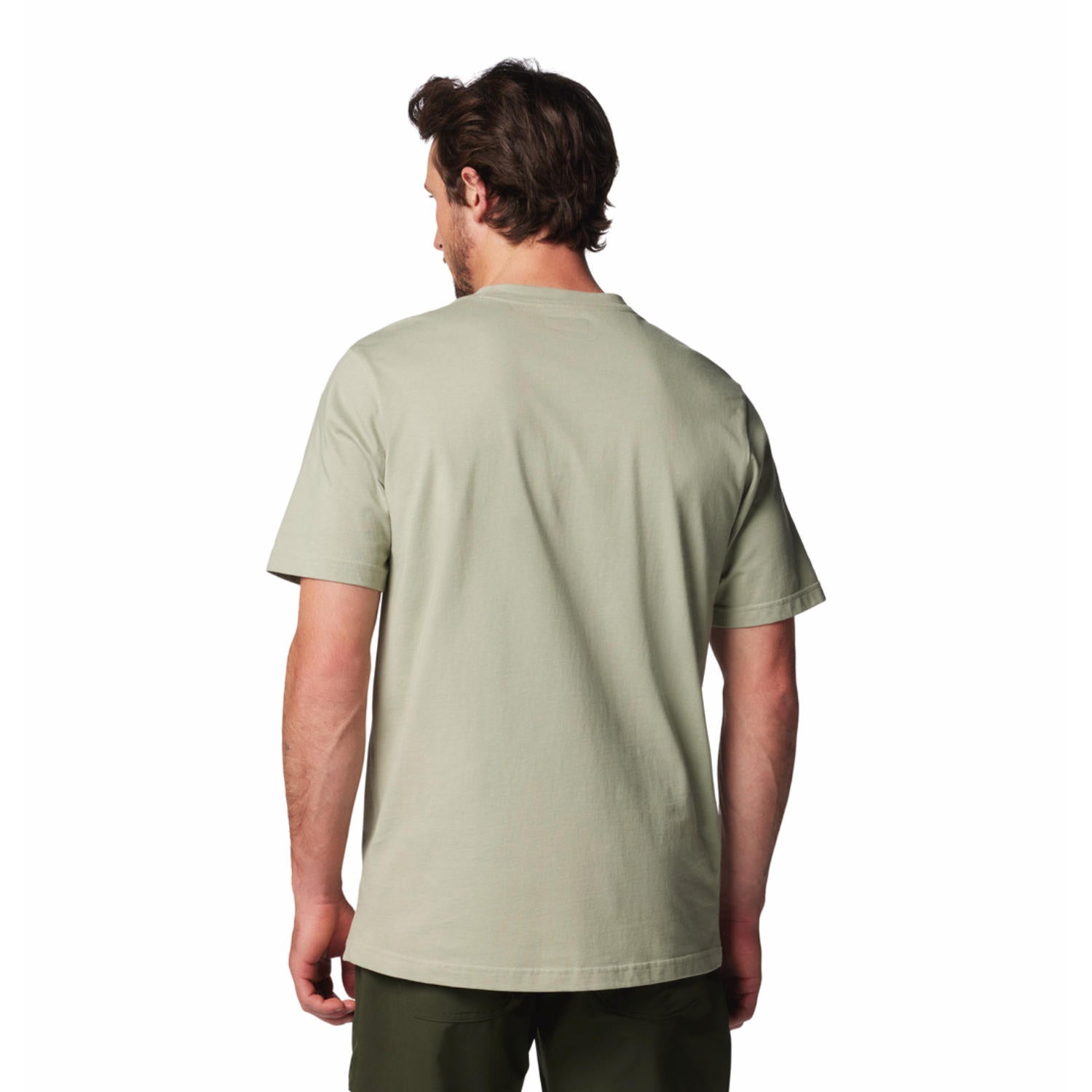 A Men Wearing Columbia Men Green Landroamer SS Henley II (Sun Protection)