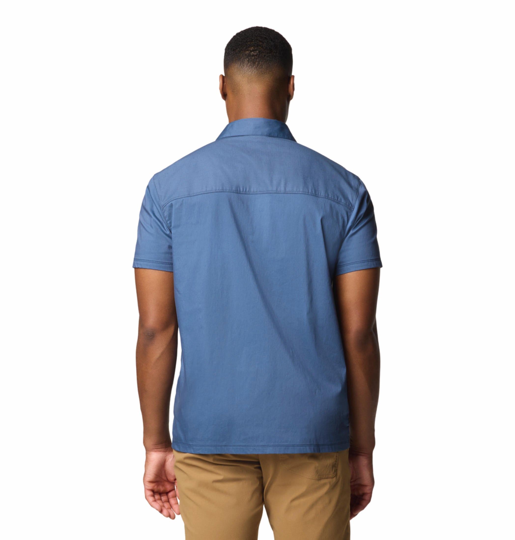 A Men Wearing Columbia Men Blue Landroamer Twill SS Shirt