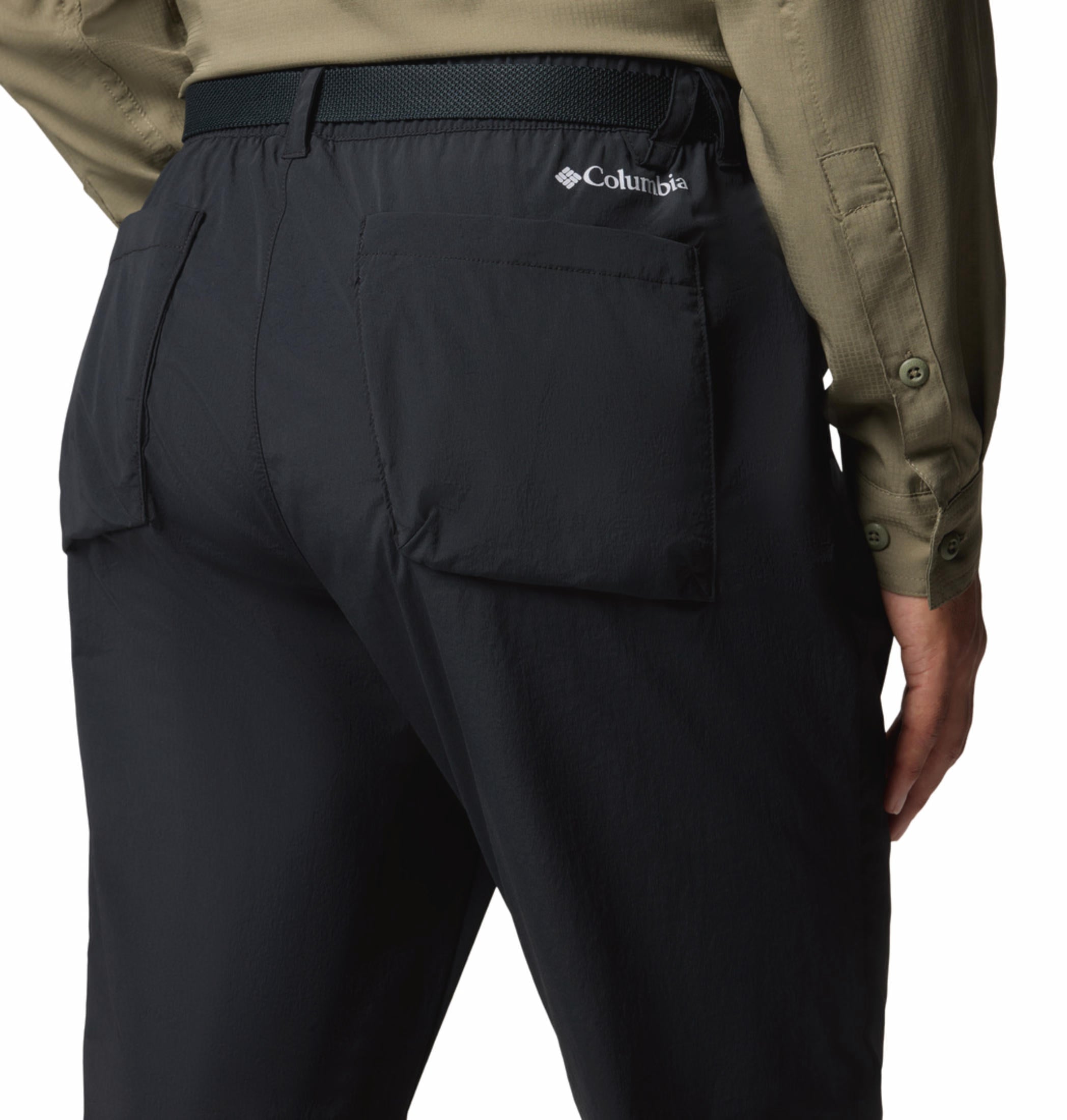A Men Wearing Columbia Men Black Sharpe Canyon Pant