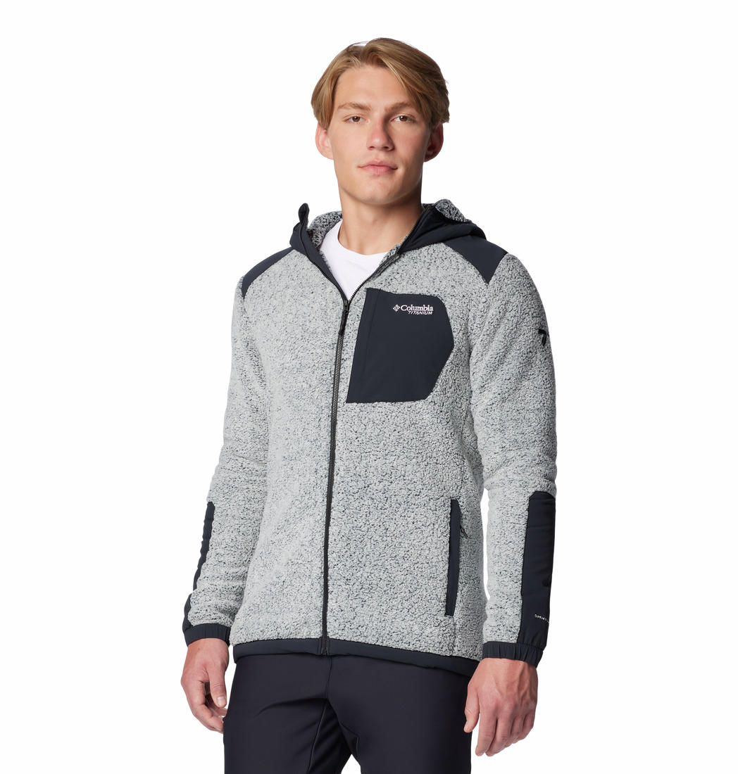 A Men Wearing Columbia Men White Arctic Crest Sherpa Full Zip