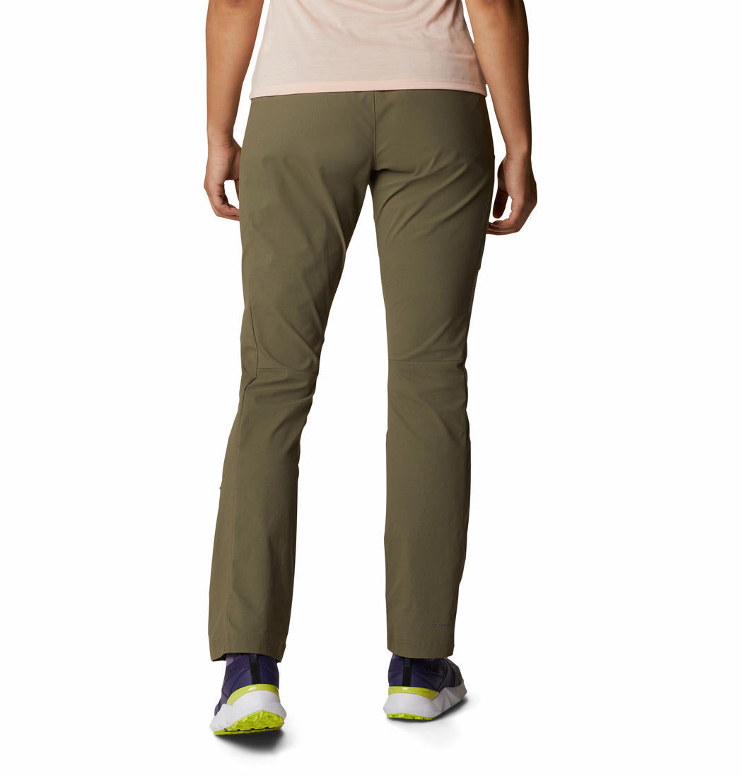 A Women Wearing Columbia Women Green Firwood Core Pant (Sun Protection)