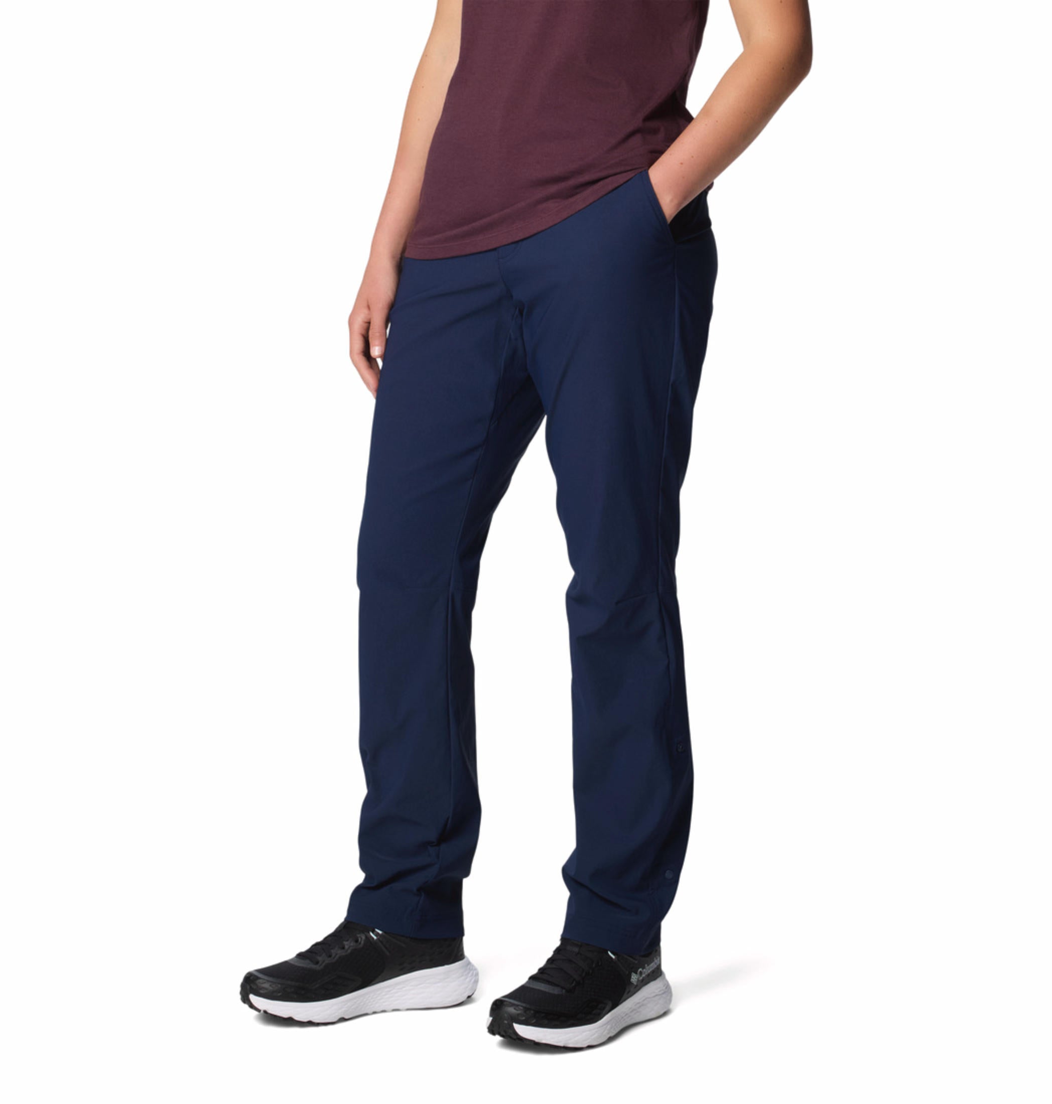 A Women Wearing Columbia Women Blue Leslie Falls Pant II