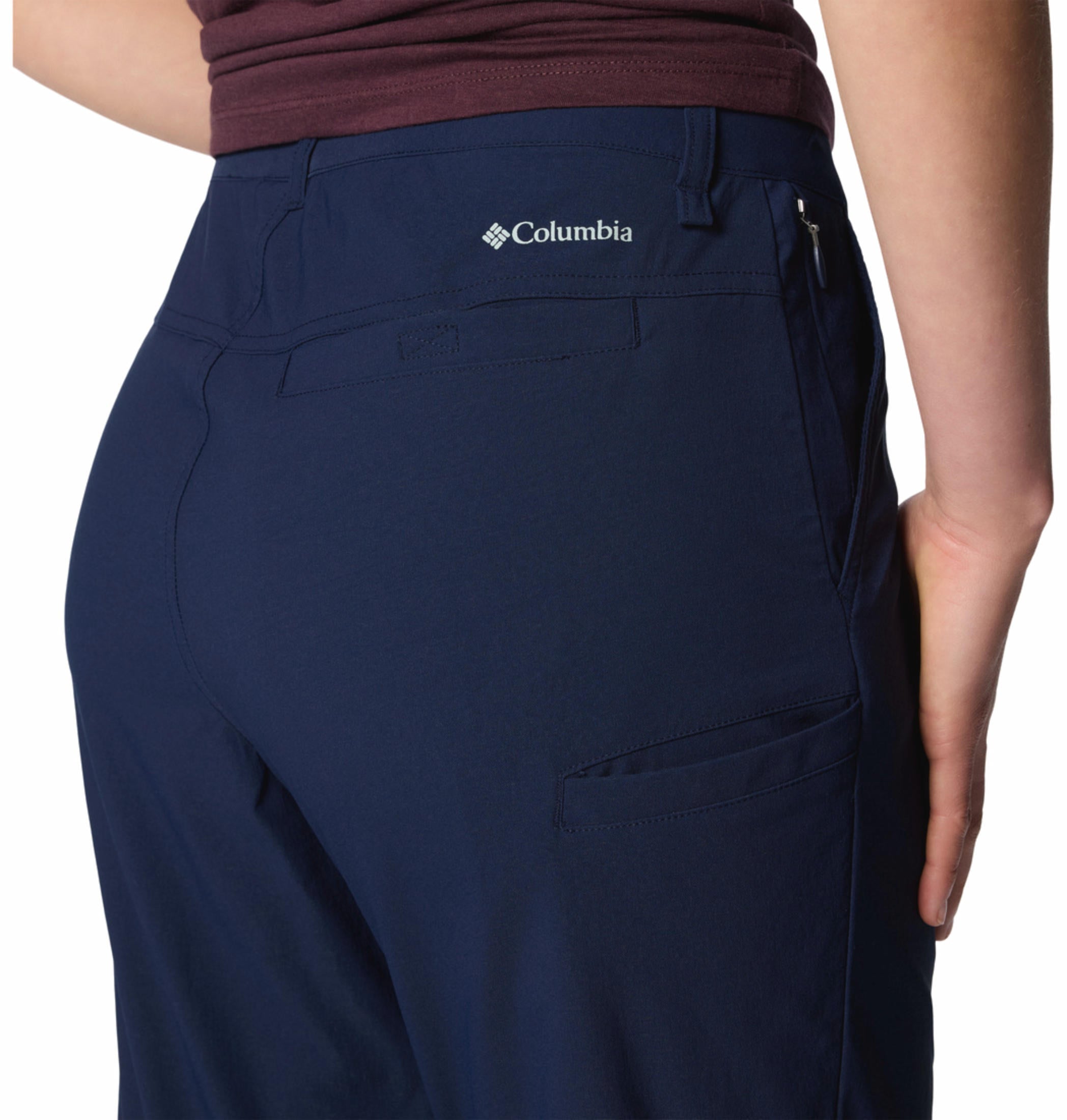 A Women Wearing Columbia Women Blue Leslie Falls Pant II
