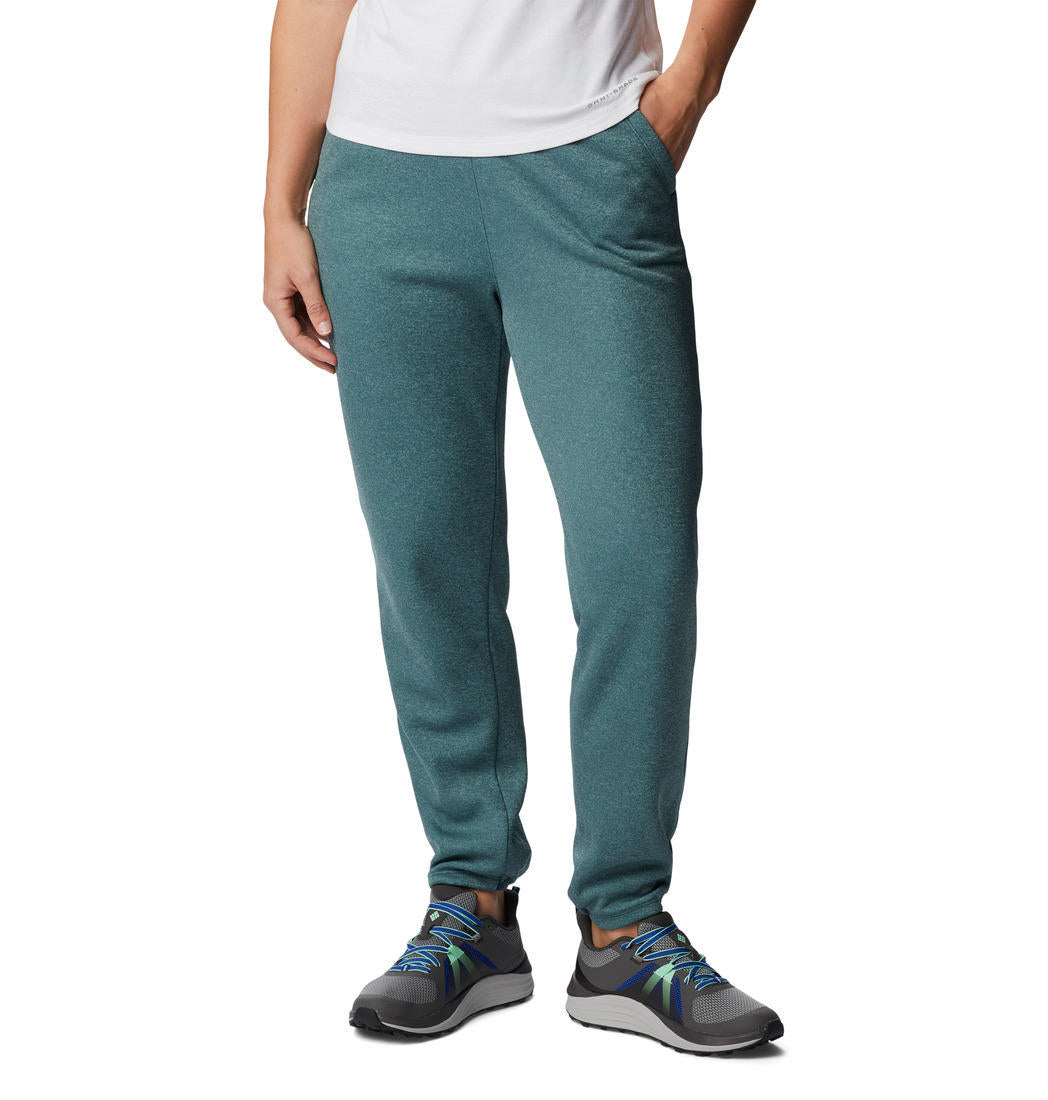 A Women Wearing Columbia Women Blue Col Hike Tech Fleece Bottom