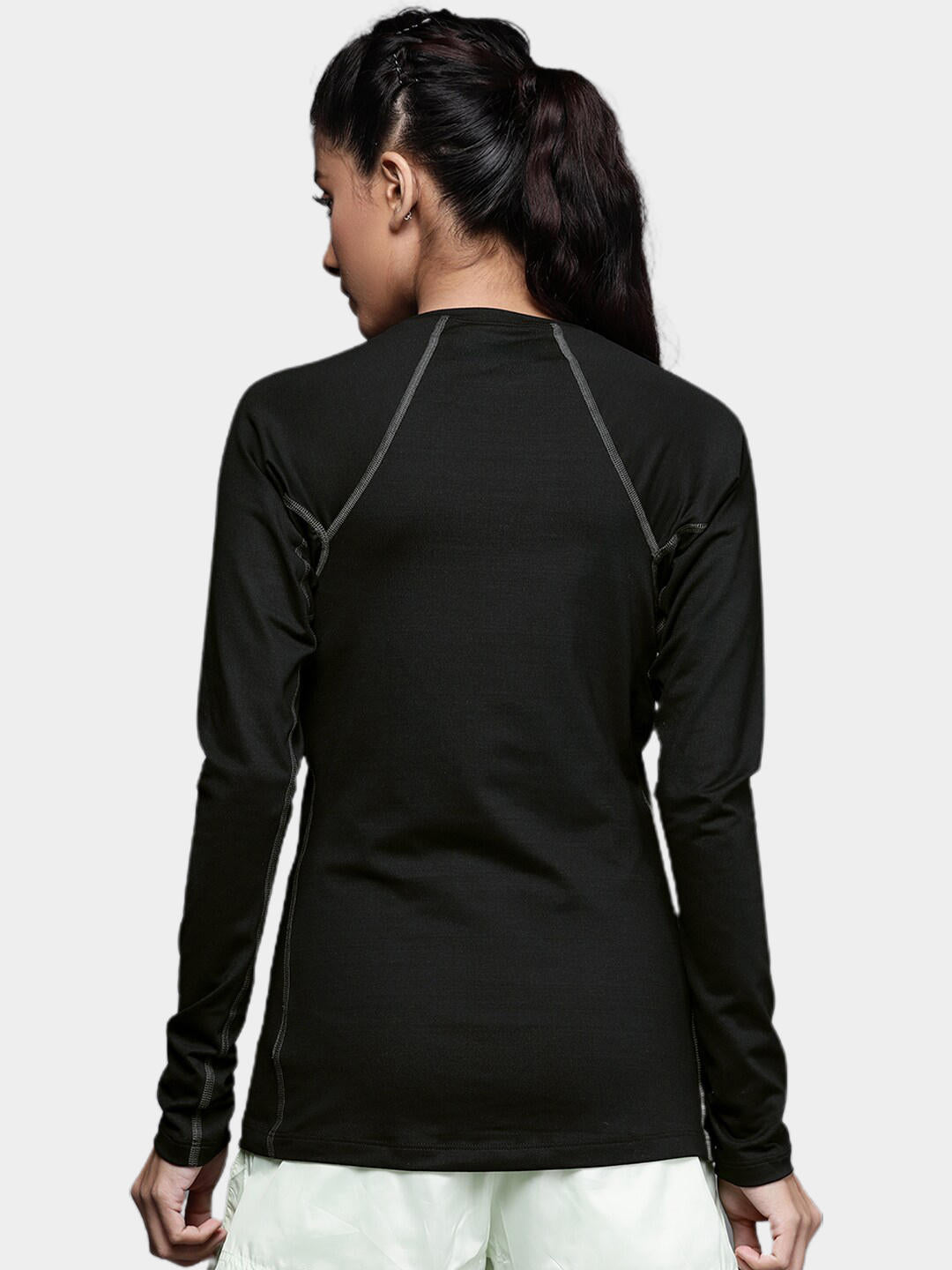 Columbia Women Black Heavyweight Stretch Long Sleeve Top (Non Returnable)