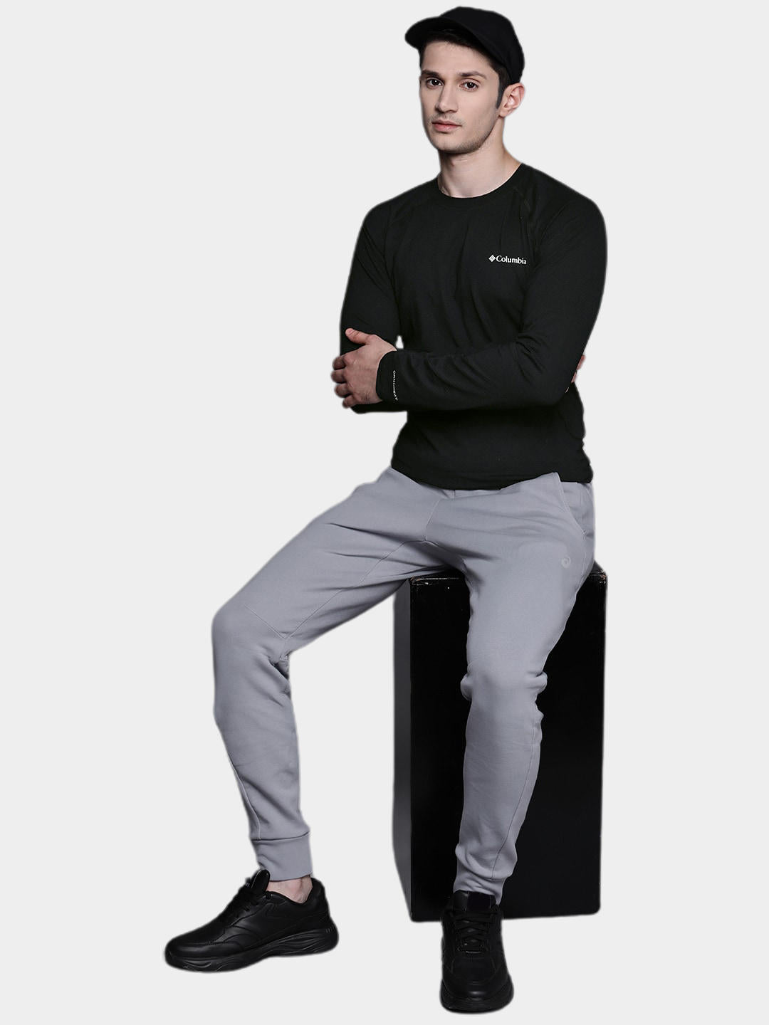 Columbia Mens Black M Omni-Heat Infinity Knit Long Sleeve Crew Baselayer Top