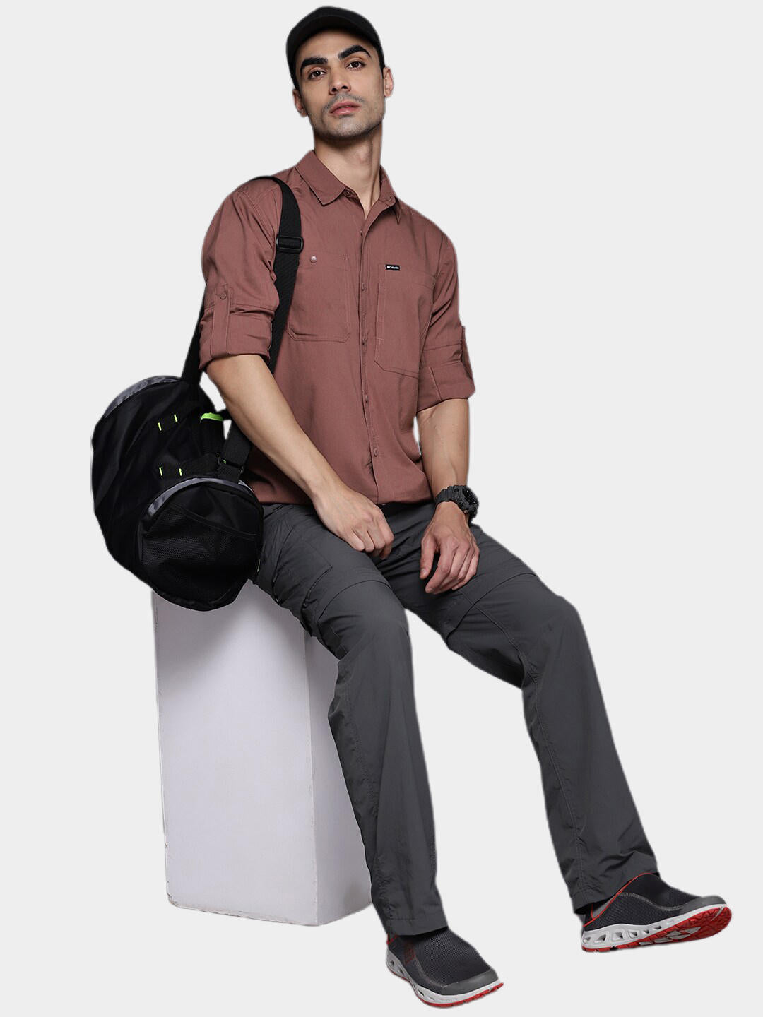 A Men Wearing Columbia Men Brown Silver Ridge Utility Lite Long Sleeve (Sun Protection)