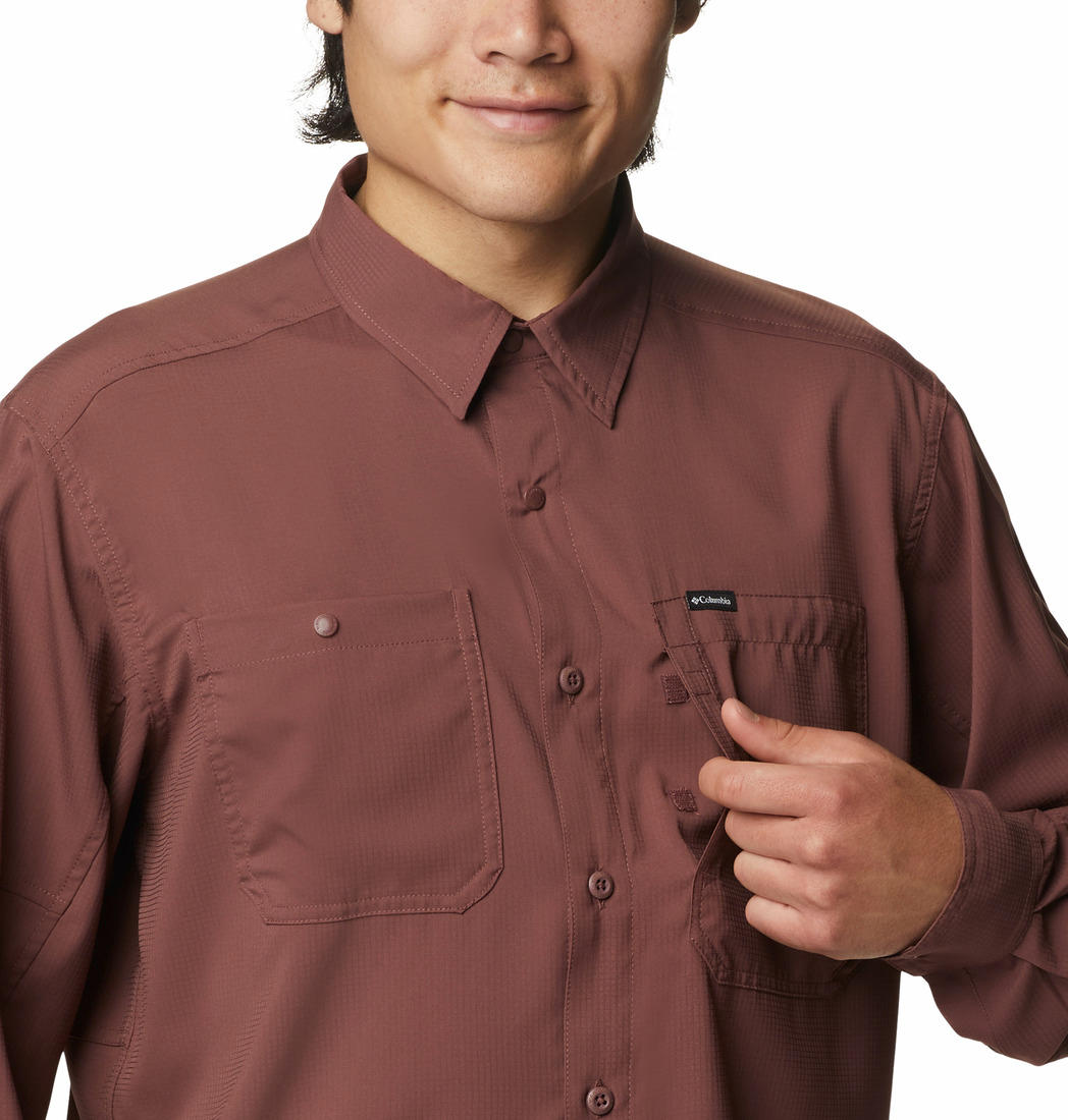 A Men Wearing Columbia Men Brown Silver Ridge Utility Lite Long Sleeve (Sun Protection)