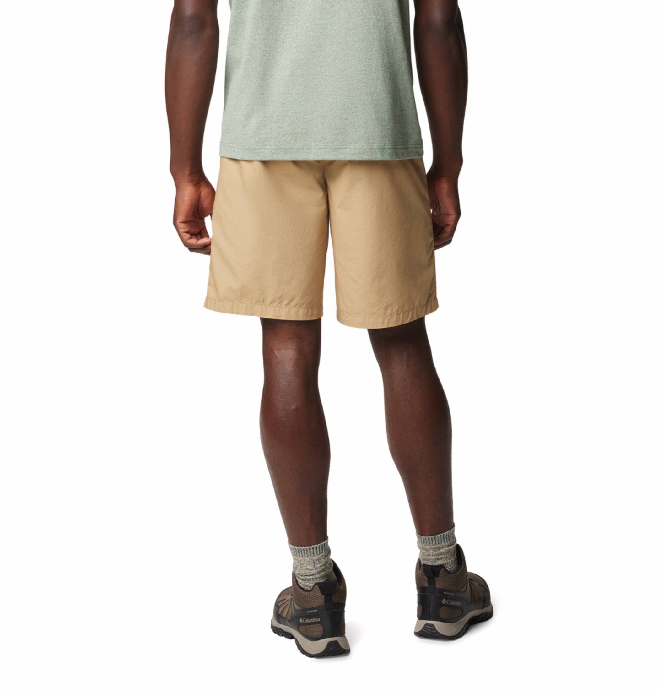 A Men Wearing Columbia Men Brown Washed Out Short