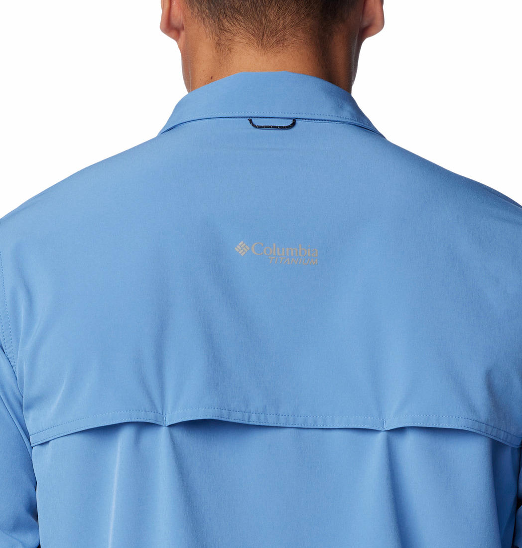 A Men Wearing Columbia Men Navy Blue Summit Valley Woven LS Shirt (Sun Protection)