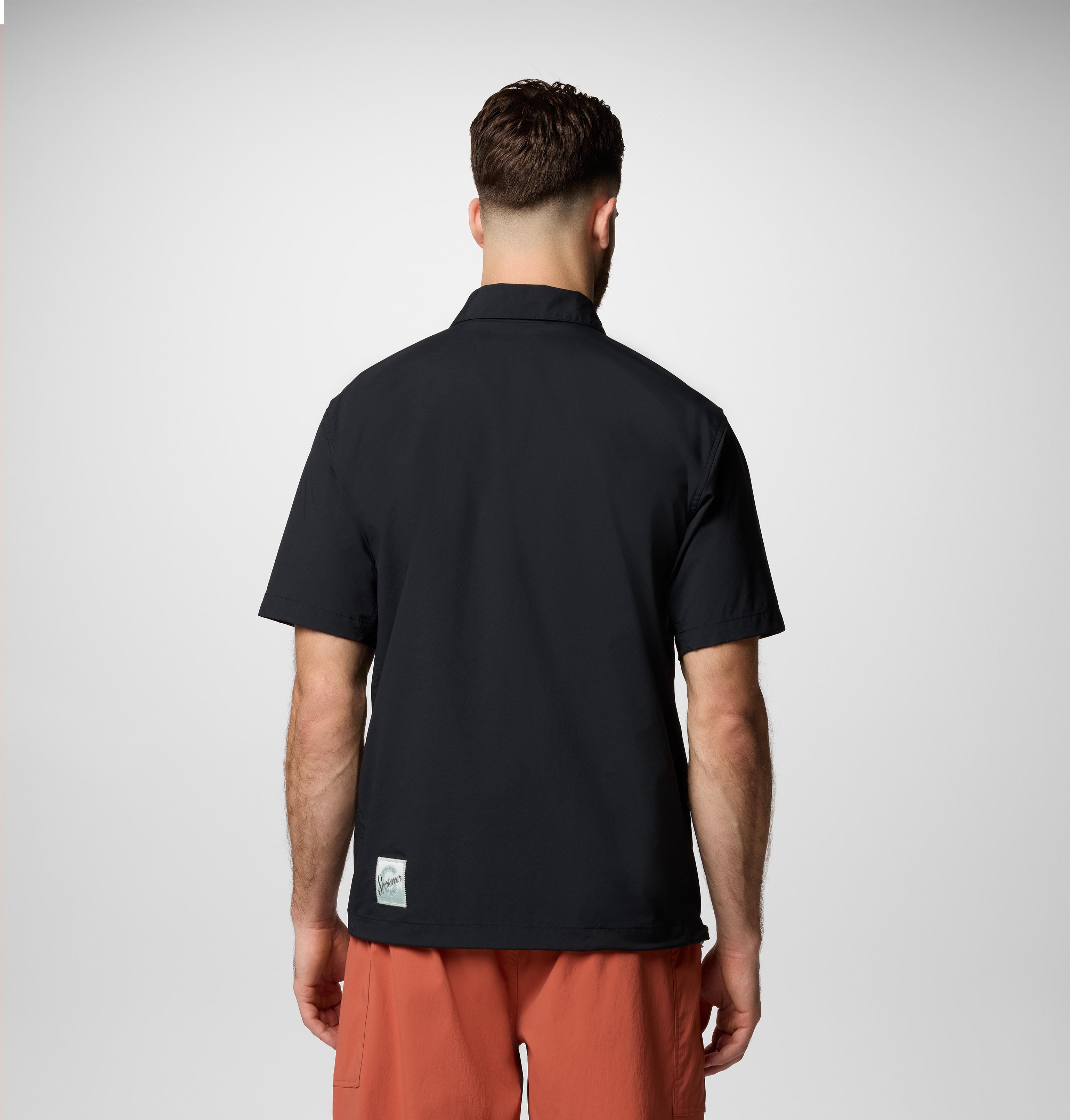 Columbia Men Black Cove Beach Woven SS (Sun Protection)