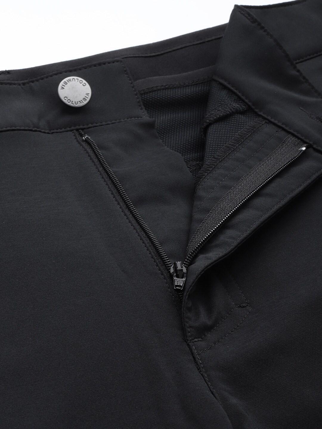 A Men Wearing Columbia Men Black Tech Trail Short (Sun Protection)