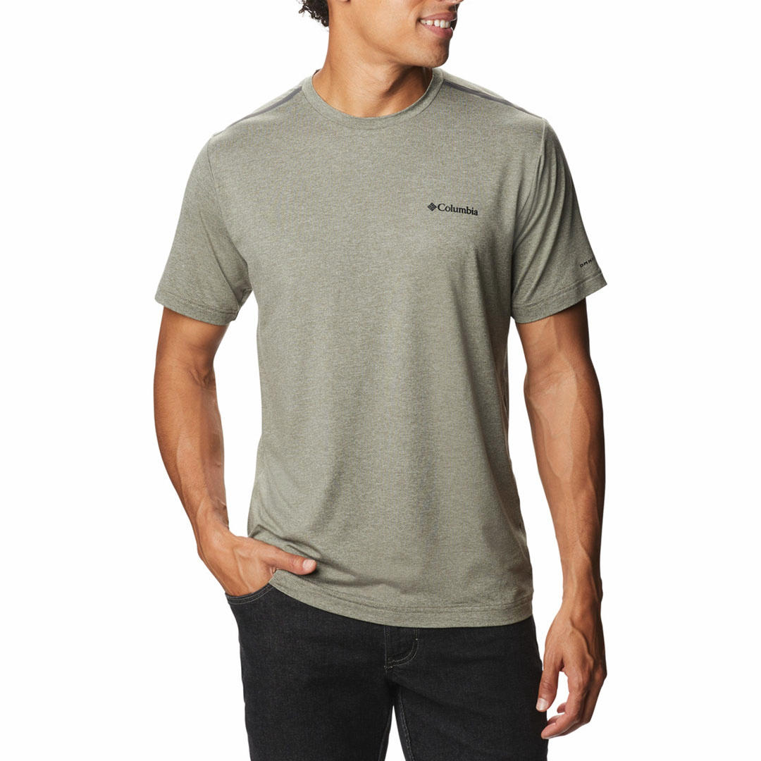 A Men Wearing Columbia Men Green Tech Trail Crew Neck (Sun Protection)