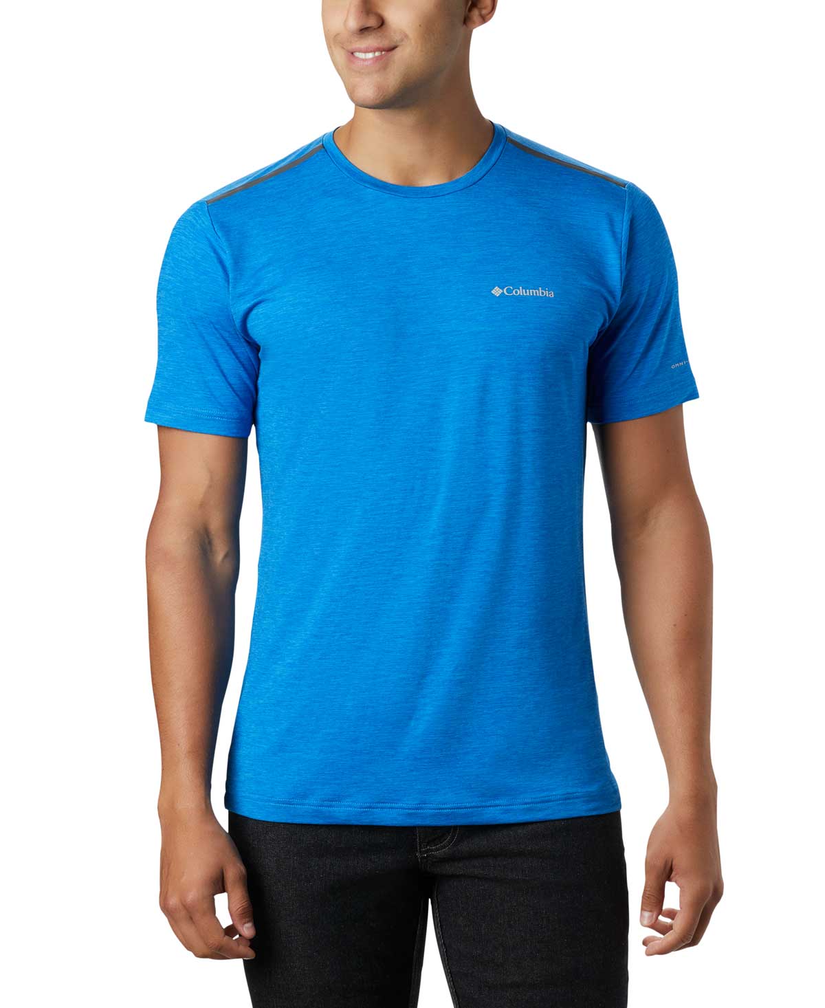 A Men Wearing Columbia Men Blue Tech Trail Crew Neck (Sun Protection)