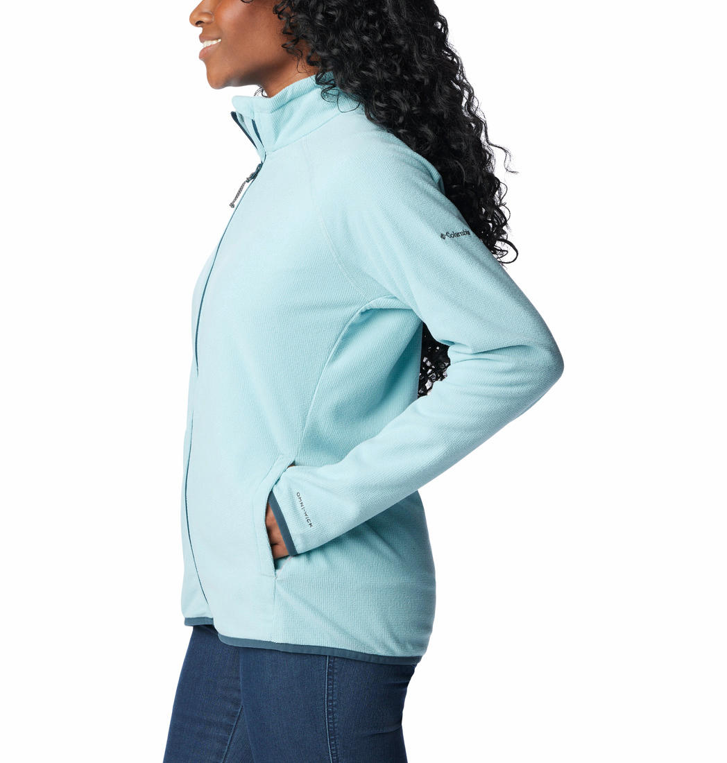 A Women Wearing Columbia Women Blue Back Beauty Full Zip