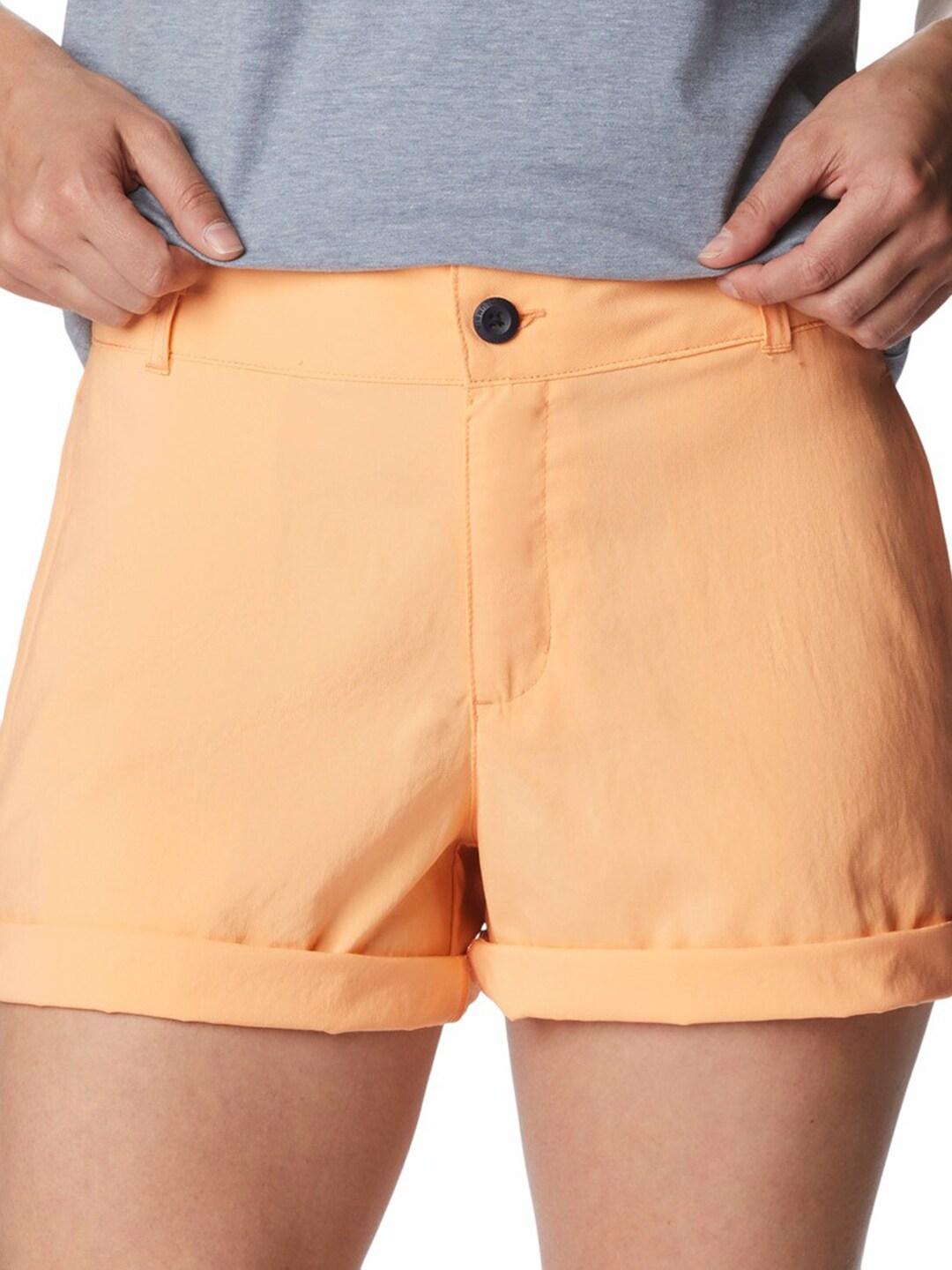 Columbia Women Peach Silver Ridge Utility Shorts