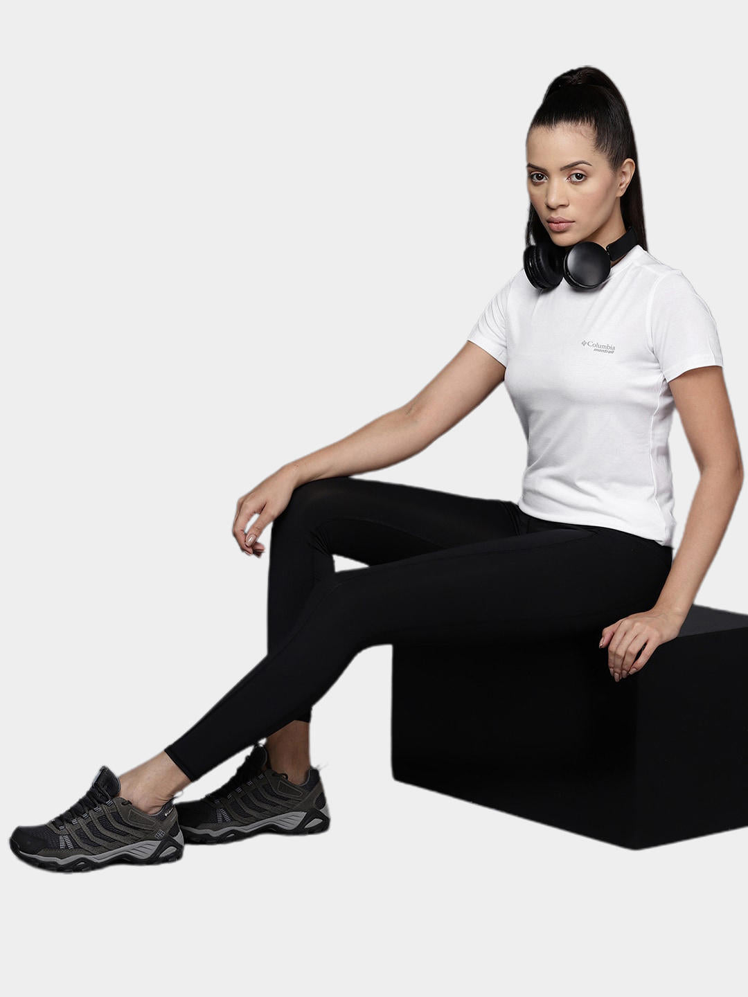 Columbia Women White W Endless Trail Running Tech T-Shirt
