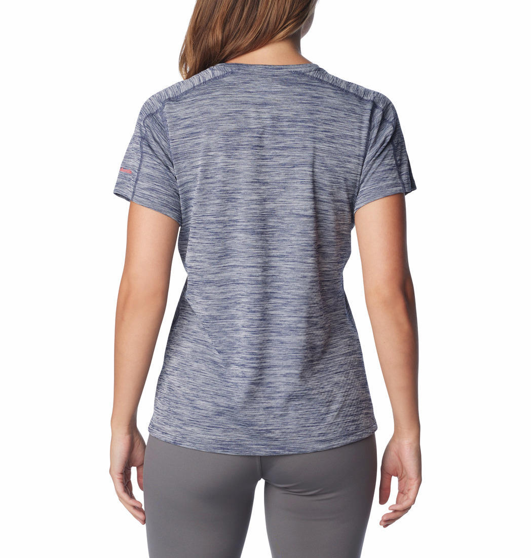 A Women Wearing Columbia Women Navy Blue W Zero Rules Graphic Crew (Sun Protection)