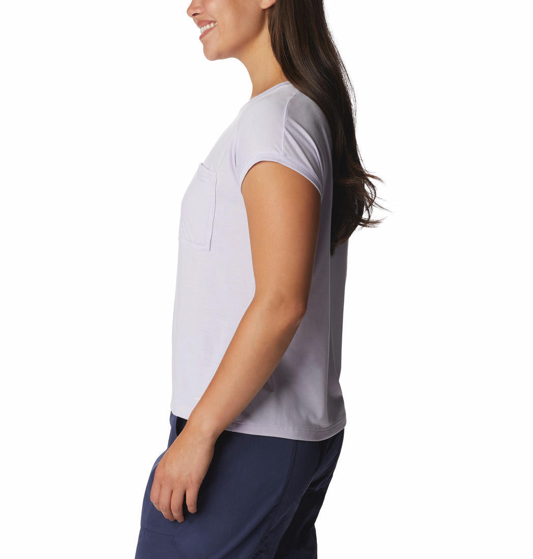 A Women Wearing Columbia Women Purple Boundless Trek Short Sleeve Tee