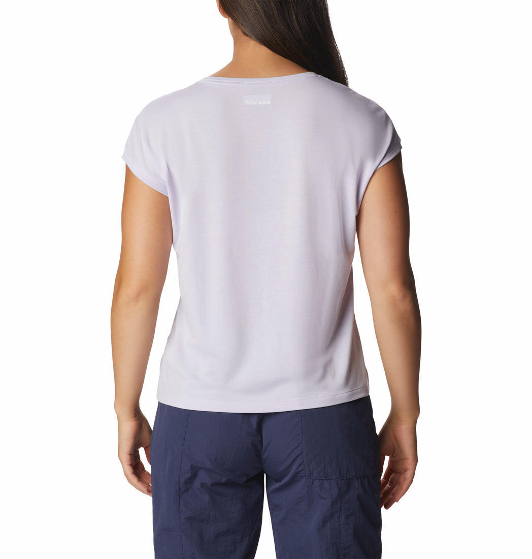A Women Wearing Columbia Women Purple Boundless Trek Short Sleeve Tee