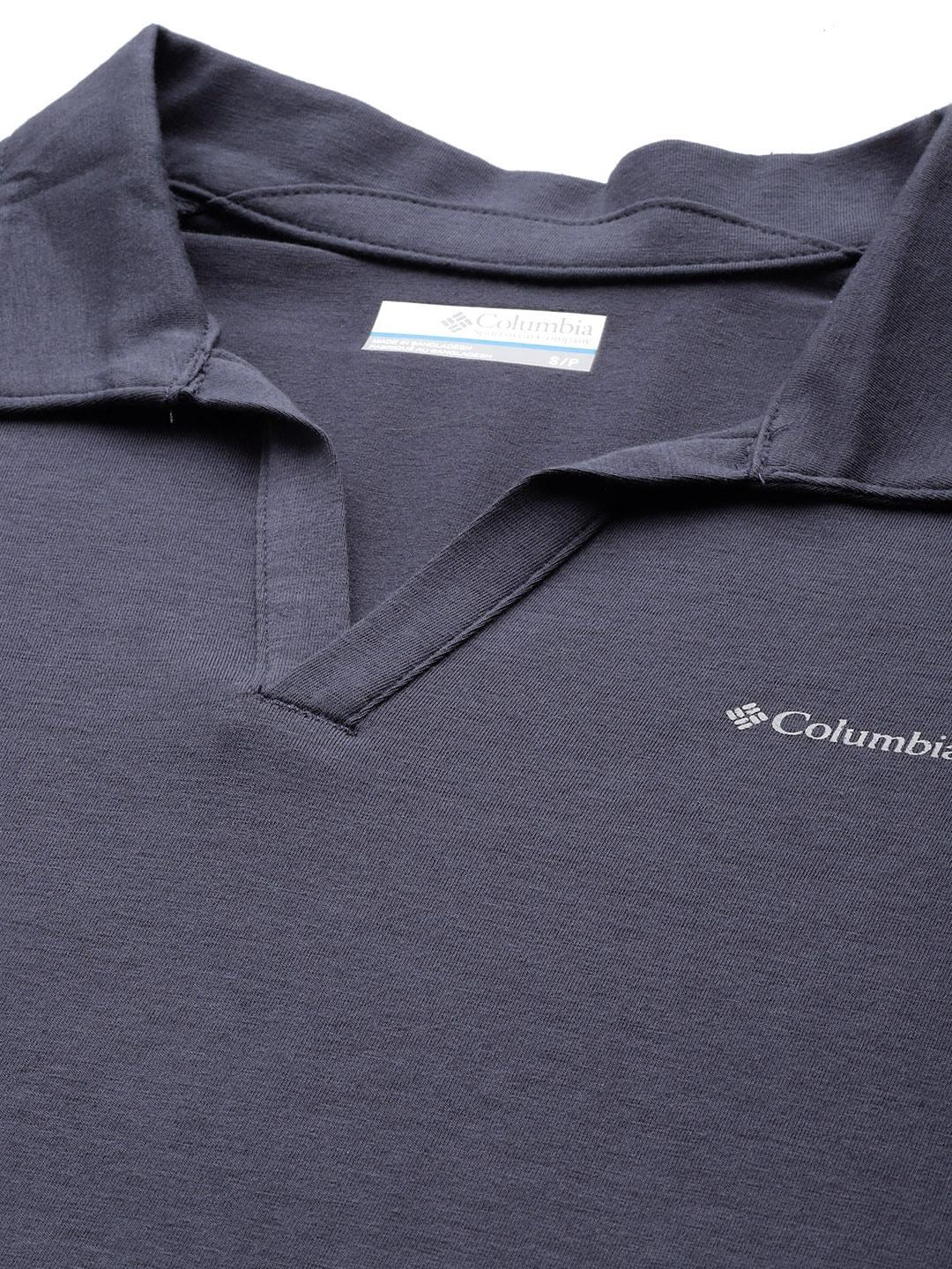 A Women Wearing Columbia Women Navy Blue W Sun Trek Polo (Sun Protection)